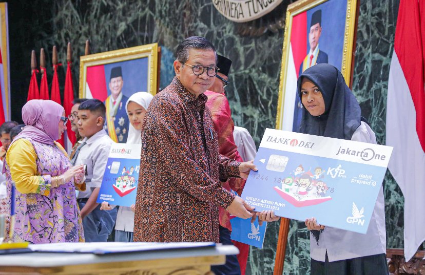 Bank DKI Salurkan KJP Plus Tahap I 2025 Kepada 707.622 Siswa